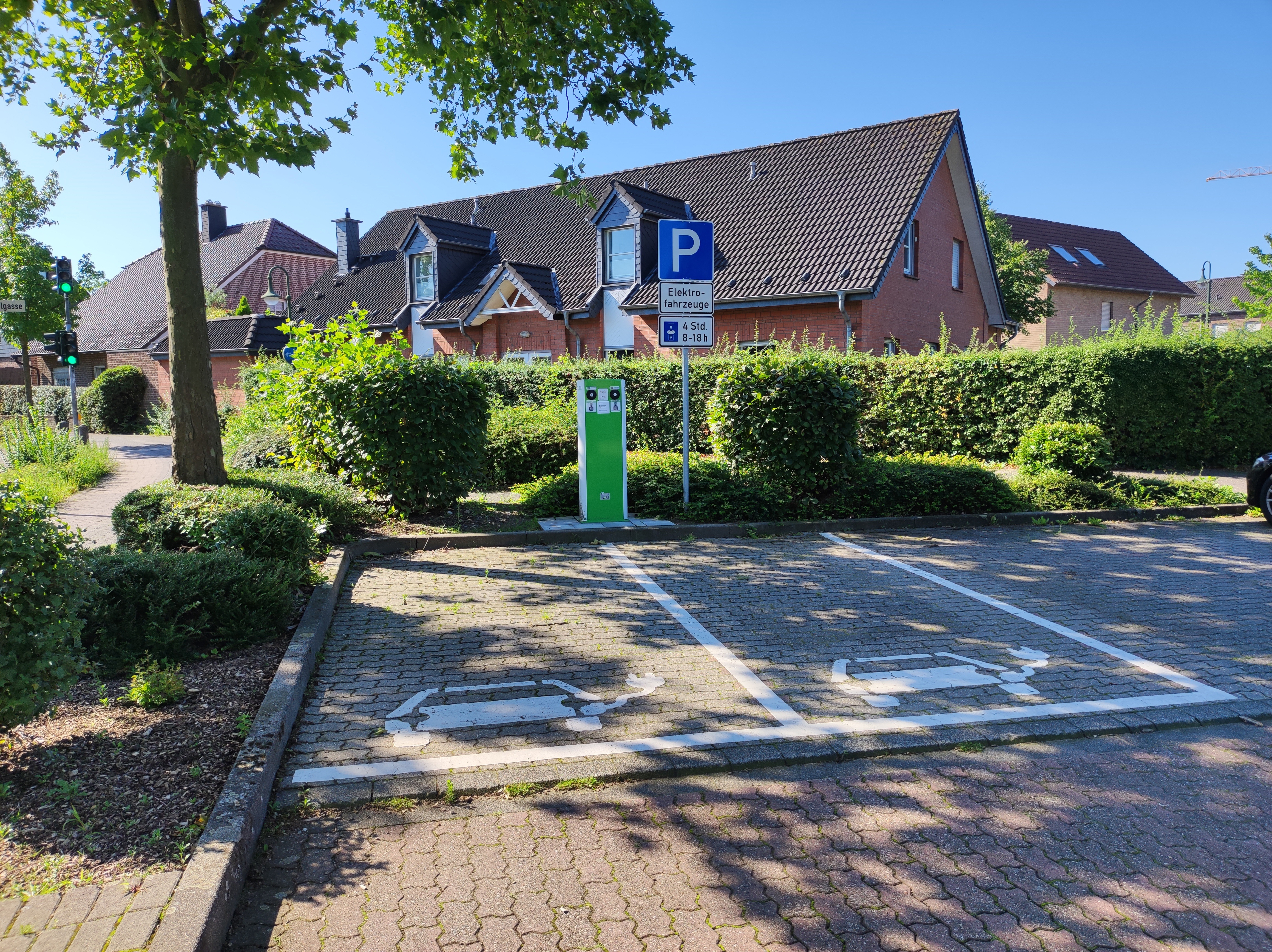 E-charging station at the Kardinal-von-Galen parking lot