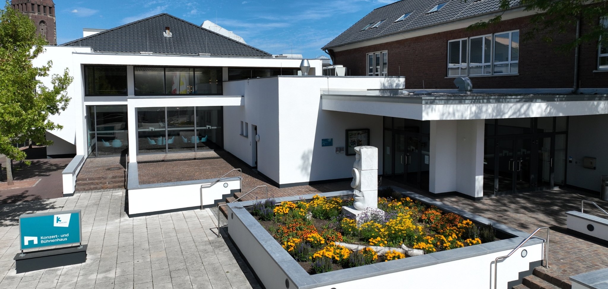 Stage huis buitenaanzicht - 1