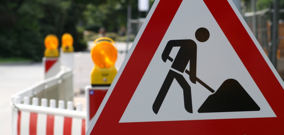 Znak "Uwaga prace budowlane"