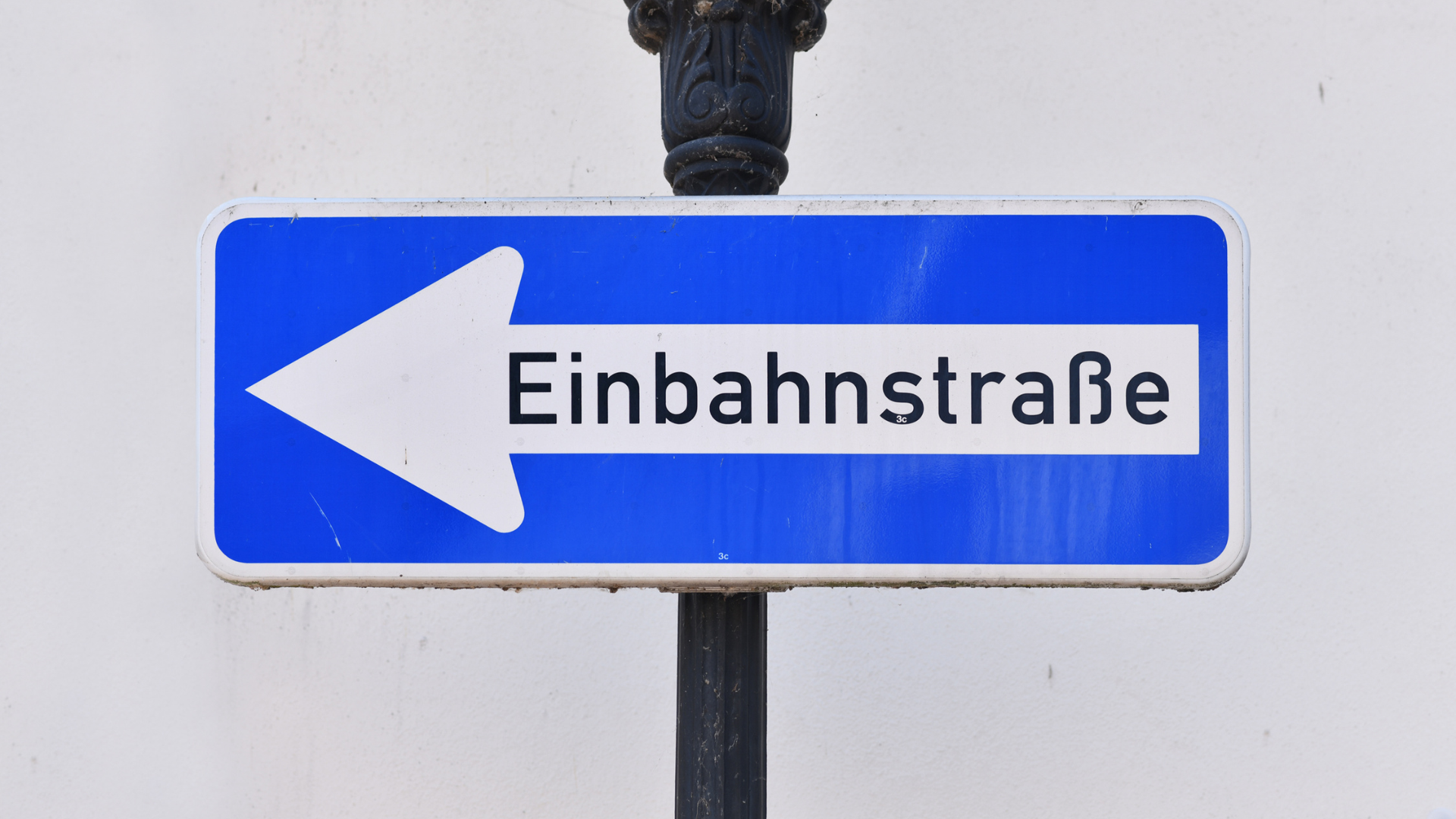 Strona obejmuje 16:9 - 1