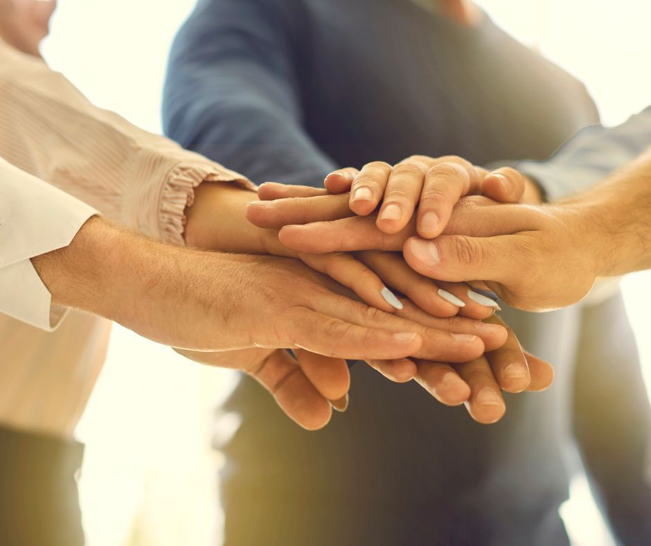 Переплетені руки